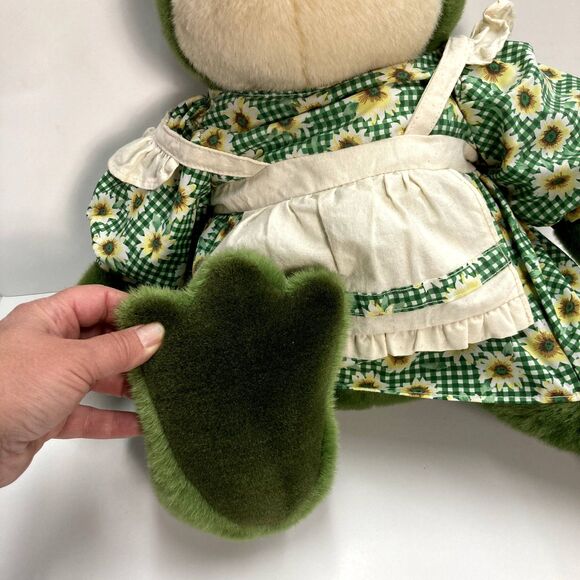 JC Penny 24-Inch Stuffed Animal Frog Sunflower Dress and Apron Ensemble Green - Picture 3 of 8